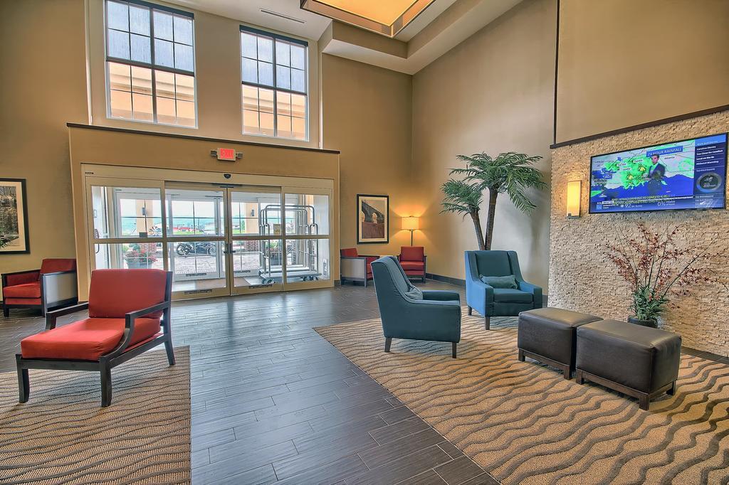 Comfort Suites Marietta-Parkersburg Экстерьер фото