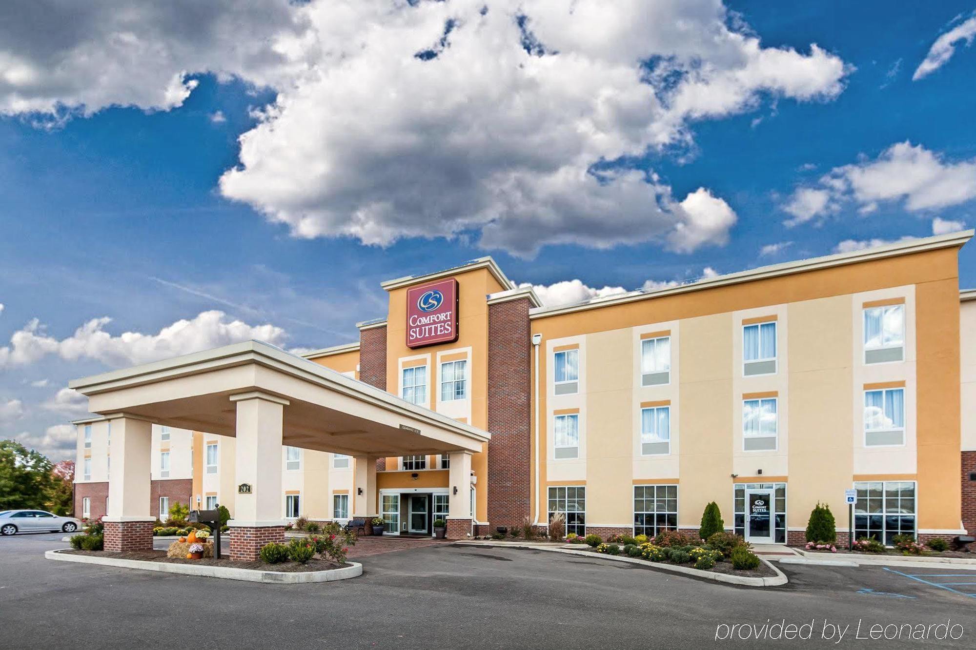 Comfort Suites Marietta-Parkersburg Экстерьер фото